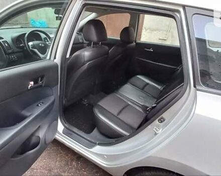 Хендай i30, объемом двигателя 1.58 л и пробегом 280 тыс. км за 6000 $, фото 19 на Automoto.ua