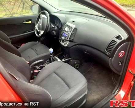 Хендай i30, объемом двигателя 1.6 л и пробегом 320 тыс. км за 5000 $, фото 2 на Automoto.ua