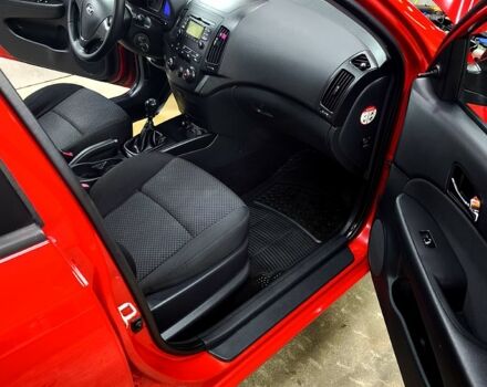 Хендай i30, об'ємом двигуна 1.6 л та пробігом 161 тис. км за 6900 $, фото 4 на Automoto.ua