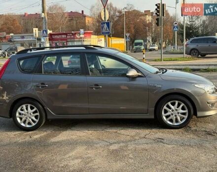 Хендай i30, объемом двигателя 1.4 л и пробегом 189 тыс. км за 7500 $, фото 4 на Automoto.ua