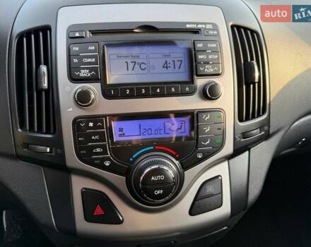 Хендай i30, объемом двигателя 1.4 л и пробегом 189 тыс. км за 7500 $, фото 14 на Automoto.ua