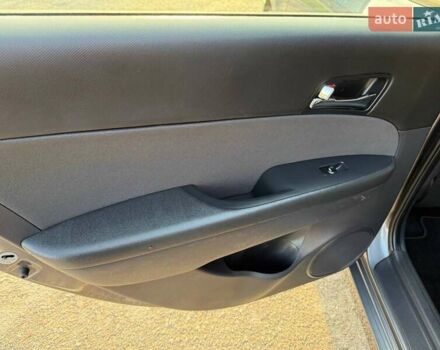 Хендай i30, объемом двигателя 1.4 л и пробегом 189 тыс. км за 7500 $, фото 30 на Automoto.ua