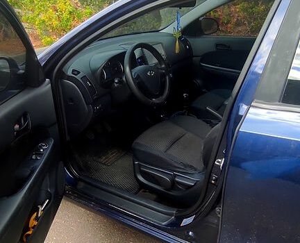 Хендай i30, объемом двигателя 1.6 л и пробегом 0 тыс. км за 5300 $, фото 3 на Automoto.ua