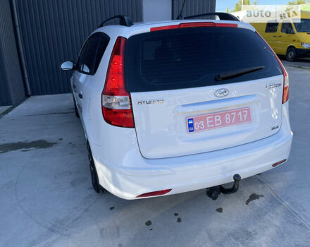 Хендай i30, объемом двигателя 1.4 л и пробегом 188 тыс. км за 6700 $, фото 15 на Automoto.ua