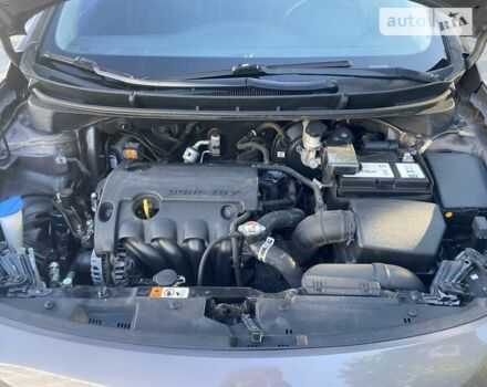 Хендай i30, об'ємом двигуна 1.4 л та пробігом 137 тис. км за 10500 $, фото 16 на Automoto.ua