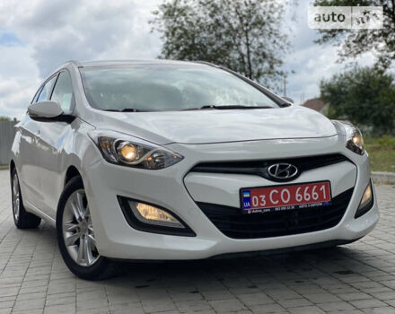 Хендай i30, объемом двигателя 1.6 л и пробегом 233 тыс. км за 9500 $, фото 2 на Automoto.ua