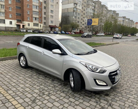 Хендай i30, объемом двигателя 1.6 л и пробегом 154 тыс. км за 9300 $, фото 4 на Automoto.ua