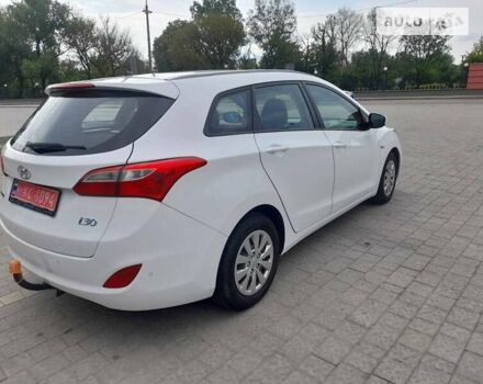 Хендай i30, об'ємом двигуна 1.6 л та пробігом 181 тис. км за 9250 $, фото 6 на Automoto.ua