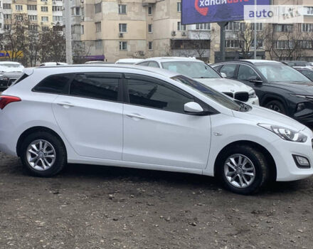 Хендай i30, об'ємом двигуна 1.6 л та пробігом 237 тис. км за 9600 $, фото 5 на Automoto.ua