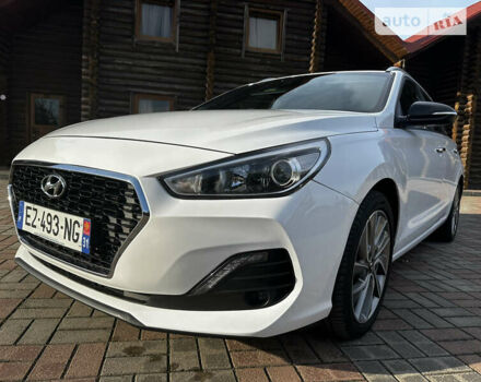 Хендай i30, об'ємом двигуна 1.59 л та пробігом 180 тис. км за 13600 $, фото 10 на Automoto.ua