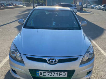 Хендай i30, объемом двигателя 1.4 л и пробегом 246 тыс. км за 5500 $, фото 1 на Automoto.ua