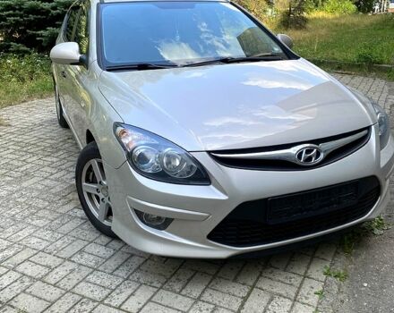 Хендай i30, объемом двигателя 1.4 л и пробегом 120 тыс. км за 7000 $, фото 1 на Automoto.ua