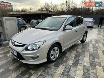 Хендай i30, объемом двигателя 1.6 л и пробегом 211 тыс. км за 8399 $, фото 1 на Automoto.ua