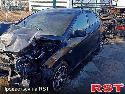 Хендай i30, об'ємом двигуна 1.6 л та пробігом 120 тис. км за 4000 $, фото 3 на Automoto.ua