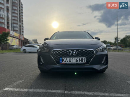 Хендай i30 2017 в Киеве на Automoto.ua Хендай i30, объемом двигателя 1.58 л и пробегом 178 тыс. км за 11800 $, фото 1 на Automoto.ua