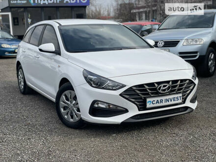 Хендай i30 2022 у Киеве на Automoto.ua Хендай i30, об'ємом двигуна 1.5 л та пробігом 20 тис. км за 19000 $, фото 1 на Automoto.ua