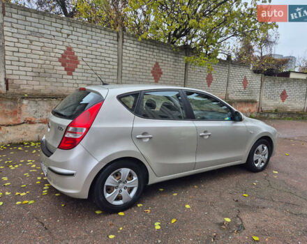 Сірий Хендай i30, об'ємом двигуна 1.4 л та пробігом 190 тис. км за 4700 $, фото 3 на Automoto.ua