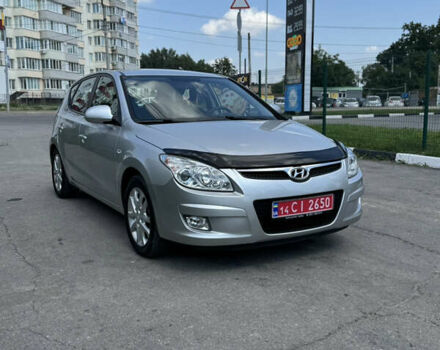 Серый Хендай i30, объемом двигателя 1.6 л и пробегом 207 тыс. км за 6100 $, фото 1 на Automoto.ua