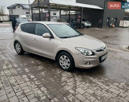 Серый Хендай i30, объемом двигателя 1.59 л и пробегом 136 тыс. км за 6500 $, фото 6 на Automoto.ua