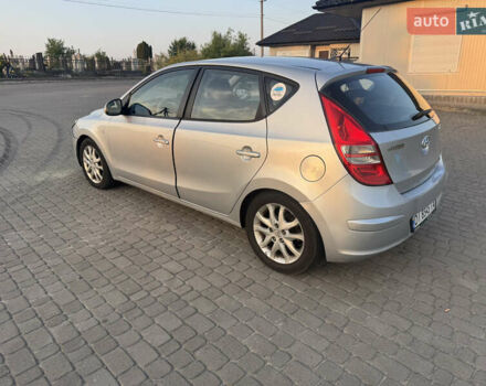 Серый Хендай i30, объемом двигателя 1.58 л и пробегом 219 тыс. км за 6200 $, фото 3 на Automoto.ua
