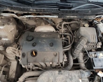 Сірий Хендай i30, об'ємом двигуна 1.4 л та пробігом 270 тис. км за 2900 $, фото 10 на Automoto.ua