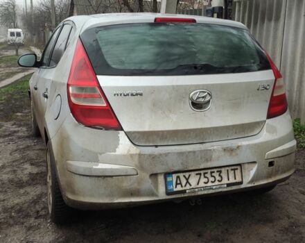 Сірий Хендай i30, об'ємом двигуна 1.4 л та пробігом 270 тис. км за 2900 $, фото 1 на Automoto.ua
