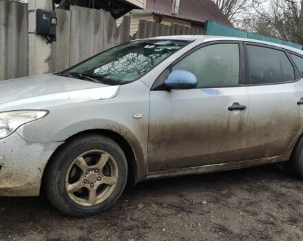 Сірий Хендай i30, об'ємом двигуна 1.4 л та пробігом 270 тис. км за 2900 $, фото 4 на Automoto.ua