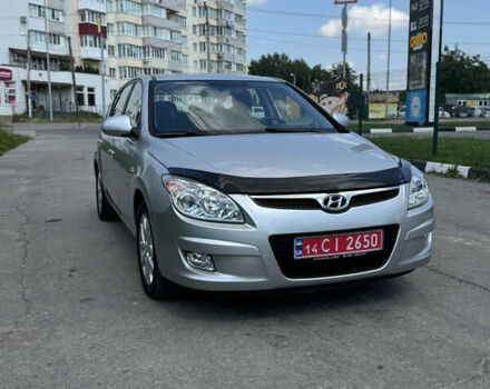 Серый Хендай i30, объемом двигателя 1.6 л и пробегом 207 тыс. км за 6100 $, фото 2 на Automoto.ua