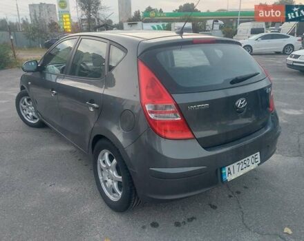 Серый Хендай i30, объемом двигателя 1.59 л и пробегом 185 тыс. км за 5900 $, фото 7 на Automoto.ua