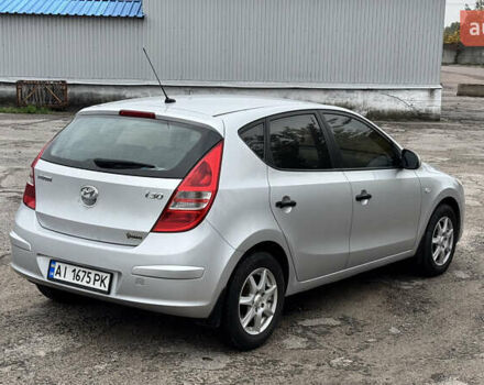 Серый Хендай i30, объемом двигателя 1.4 л и пробегом 265 тыс. км за 4500 $, фото 4 на Automoto.ua