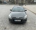 Серый Хендай i30, объемом двигателя 1.4 л и пробегом 170 тыс. км за 5000 $, фото 1 на Automoto.ua