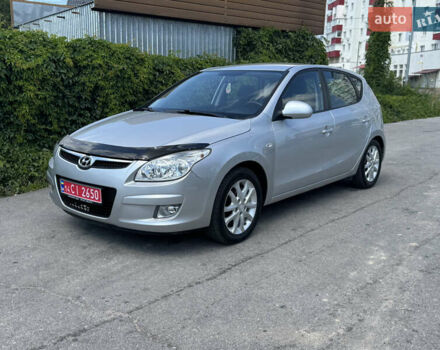 Серый Хендай i30, объемом двигателя 1.6 л и пробегом 207 тыс. км за 6100 $, фото 10 на Automoto.ua