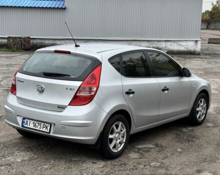Сірий Хендай i30, об'ємом двигуна 1.4 л та пробігом 265 тис. км за 4500 $, фото 4 на Automoto.ua