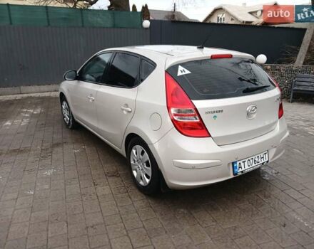 Серый Хендай i30, объемом двигателя 1.59 л и пробегом 136 тыс. км за 6500 $, фото 3 на Automoto.ua