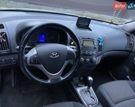 Сірий Хендай i30, об'ємом двигуна 1.6 л та пробігом 217 тис. км за 6950 $, фото 2 на Automoto.ua