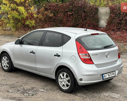 Серый Хендай i30, объемом двигателя 1.4 л и пробегом 265 тыс. км за 4500 $, фото 2 на Automoto.ua