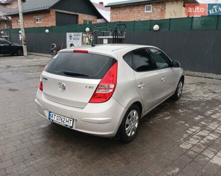 Серый Хендай i30, объемом двигателя 1.59 л и пробегом 136 тыс. км за 6500 $, фото 4 на Automoto.ua