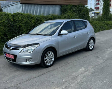 Серый Хендай i30, объемом двигателя 1.6 л и пробегом 207 тыс. км за 6100 $, фото 3 на Automoto.ua