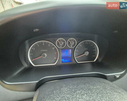 Сірий Хендай i30, об'ємом двигуна 1.4 л та пробігом 190 тис. км за 4700 $, фото 9 на Automoto.ua