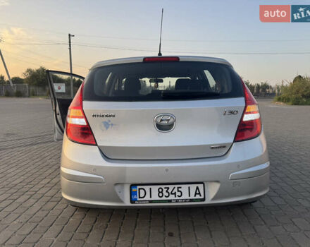 Серый Хендай i30, объемом двигателя 1.58 л и пробегом 219 тыс. км за 6200 $, фото 6 на Automoto.ua
