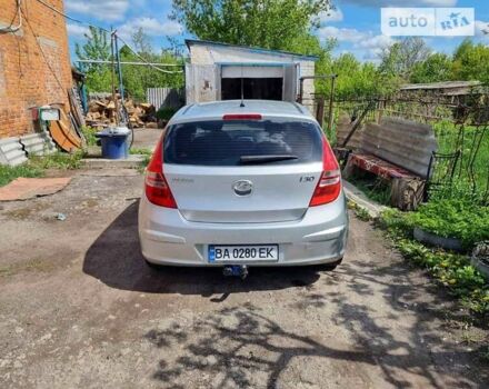 Сірий Хендай i30, об'ємом двигуна 1.59 л та пробігом 225 тис. км за 6000 $, фото 3 на Automoto.ua