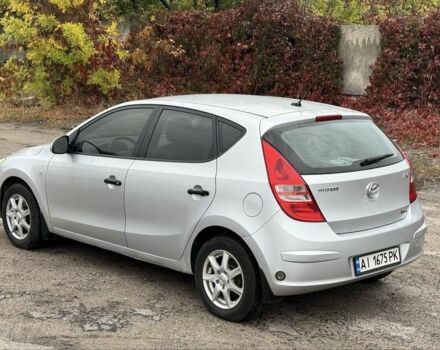 Сірий Хендай i30, об'ємом двигуна 1.4 л та пробігом 265 тис. км за 4500 $, фото 2 на Automoto.ua