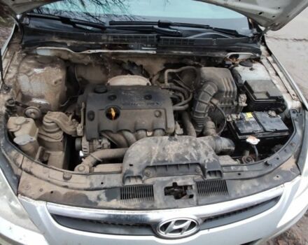 Сірий Хендай i30, об'ємом двигуна 1.4 л та пробігом 270 тис. км за 2900 $, фото 9 на Automoto.ua