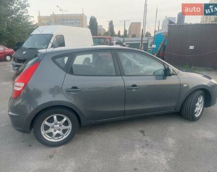 Серый Хендай i30, объемом двигателя 1.59 л и пробегом 185 тыс. км за 5900 $, фото 3 на Automoto.ua
