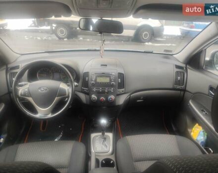 Серый Хендай i30, объемом двигателя 1.6 л и пробегом 172 тыс. км за 6800 $, фото 26 на Automoto.ua