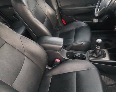 Серый Хендай i30, объемом двигателя 1.59 л и пробегом 185 тыс. км за 5900 $, фото 13 на Automoto.ua