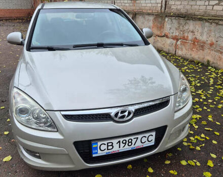 Сірий Хендай i30, об'ємом двигуна 1.4 л та пробігом 190 тис. км за 4700 $, фото 15 на Automoto.ua