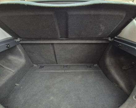 Сірий Хендай i30, об'ємом двигуна 1.4 л та пробігом 190 тис. км за 4700 $, фото 13 на Automoto.ua