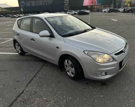 Серый Хендай i30, объемом двигателя 1.6 л и пробегом 198 тыс. км за 6800 $, фото 7 на Automoto.ua