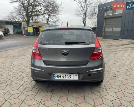 Сірий Хендай i30, об'ємом двигуна 1.58 л та пробігом 210 тис. км за 5999 $, фото 7 на Automoto.ua